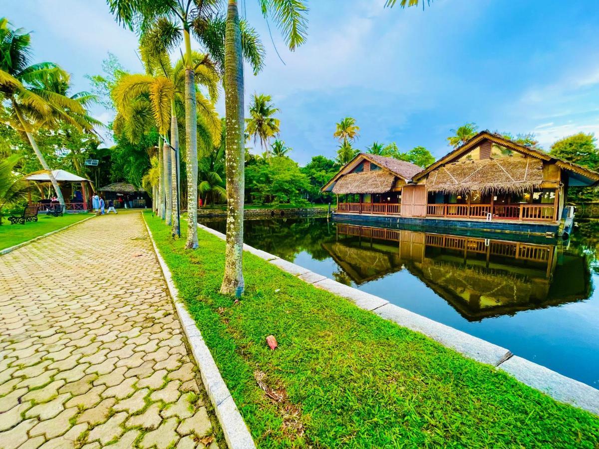 Plumeria Lake Resort & Spa Vayalār Dış mekan fotoğraf